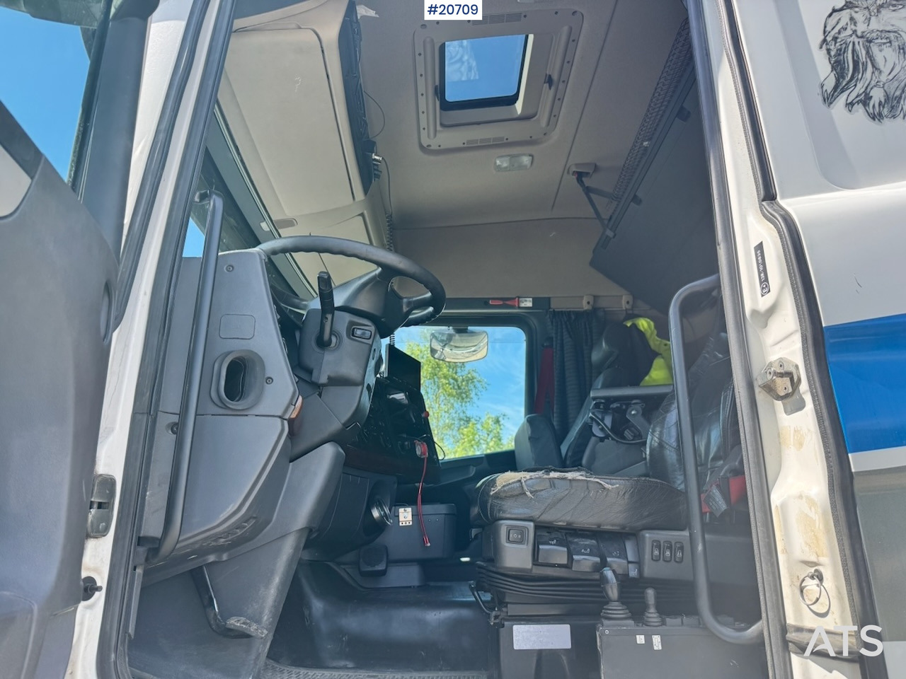 Hook lift truck Scania R560