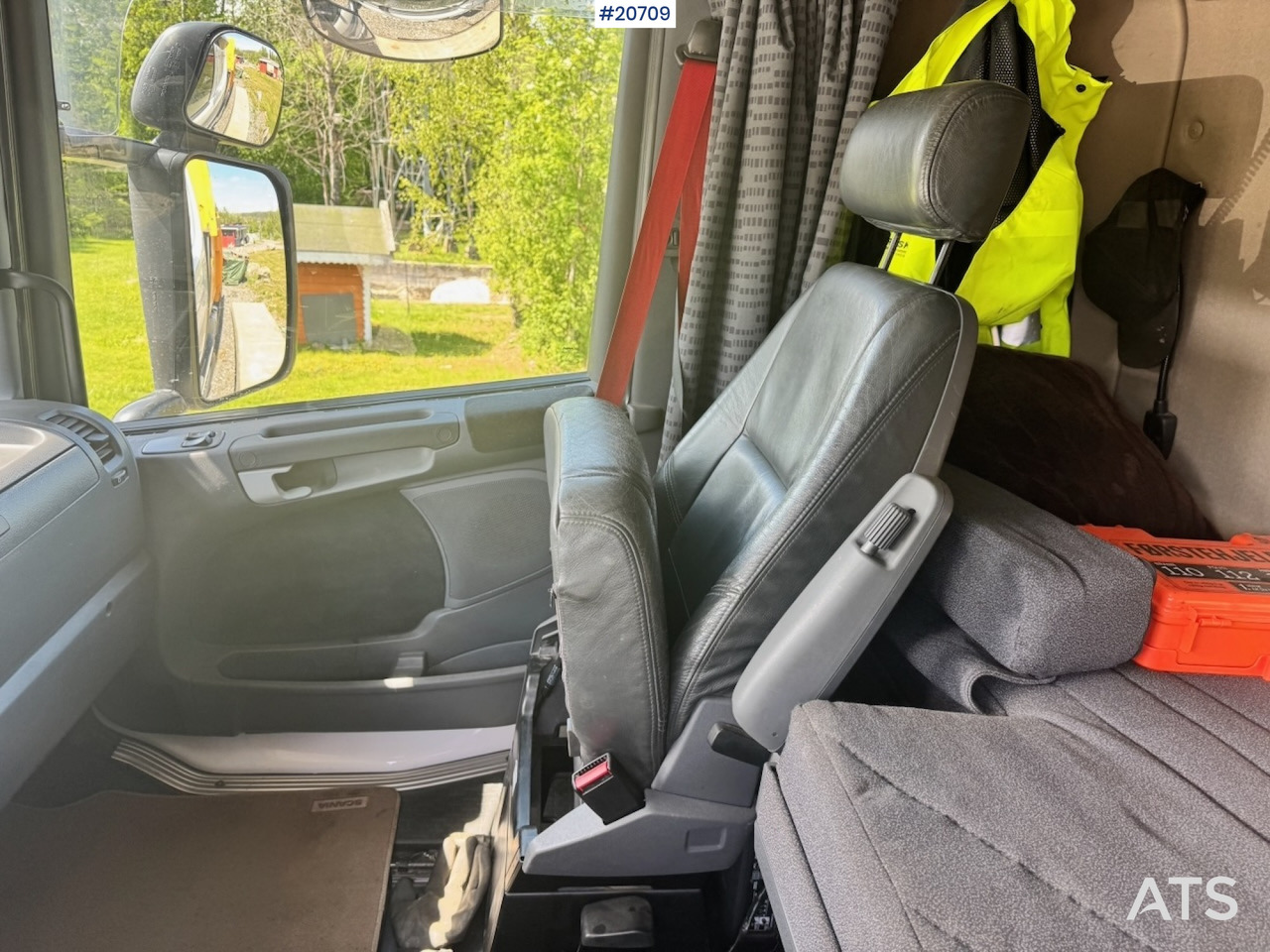 Hook lift truck Scania R560