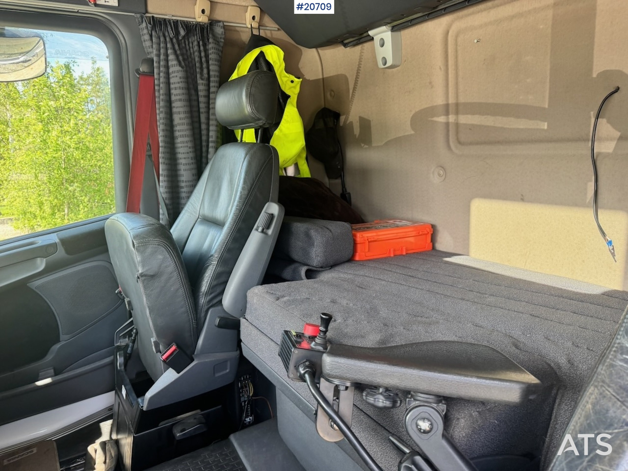 Hook lift truck Scania R560