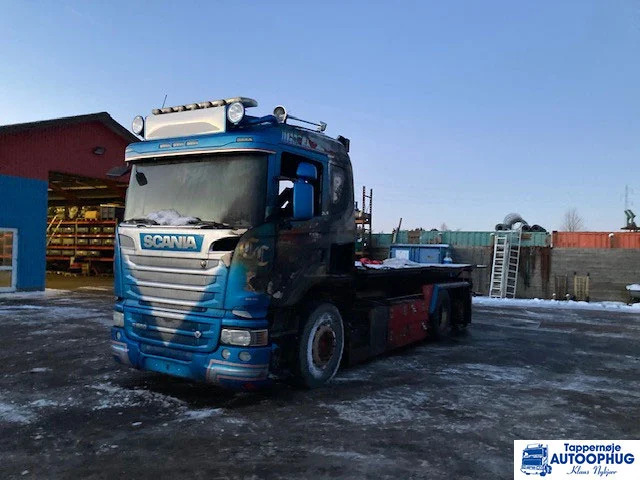 Hook lift truck Scania R560 6X2 kroghejs – Brændt