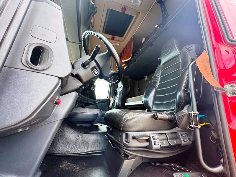 Hook lift truck Scania R580 V8 hoglift. Air / Air suspension.