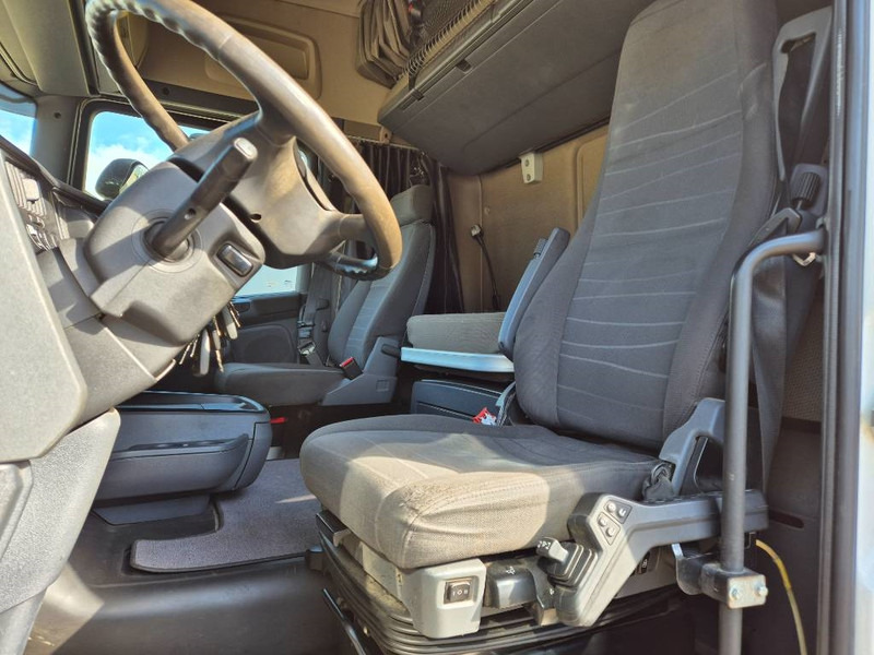 Hook lift truck Scania R 410 6x2/4 // Hook // Kroghejs