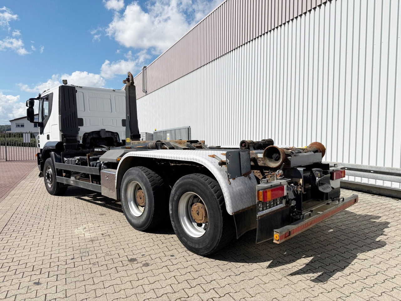 Hook lift truck Trakker AT380T45/P 6x4 Trakker AT380T45/P 6x4, EEV