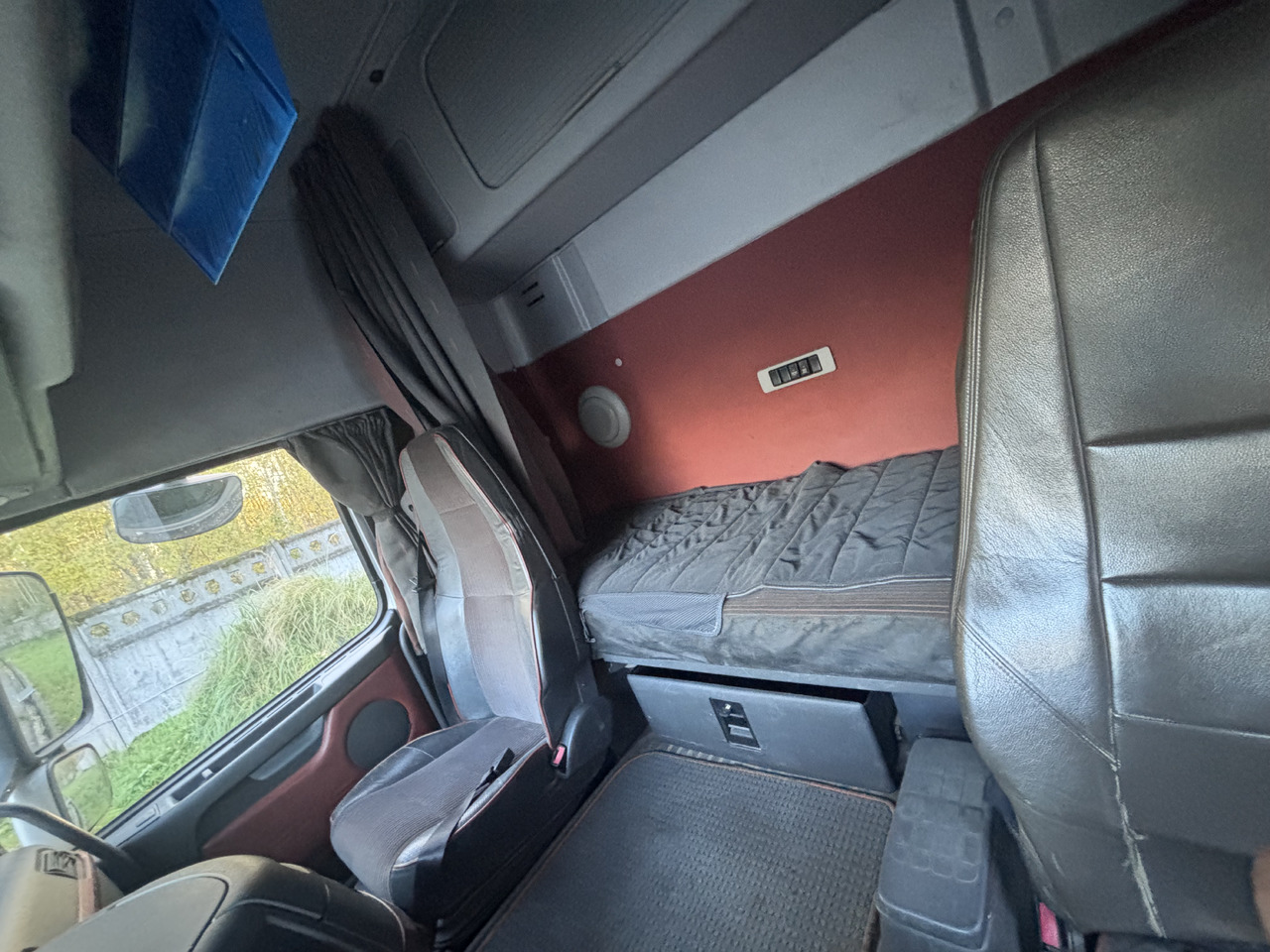 Hook lift truck VOLVO FH16 - 580