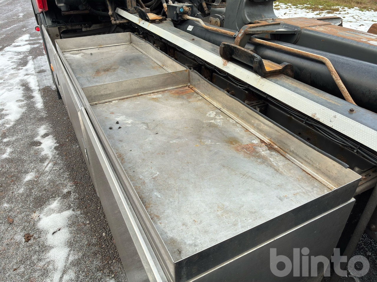 Hook lift truck VOLVO FH16 750