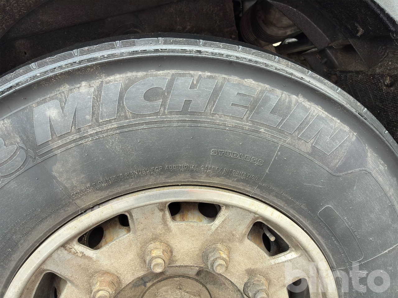 Hook lift truck VOLVO FH16 750