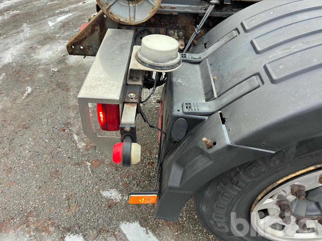 Hook lift truck VOLVO FH16 750