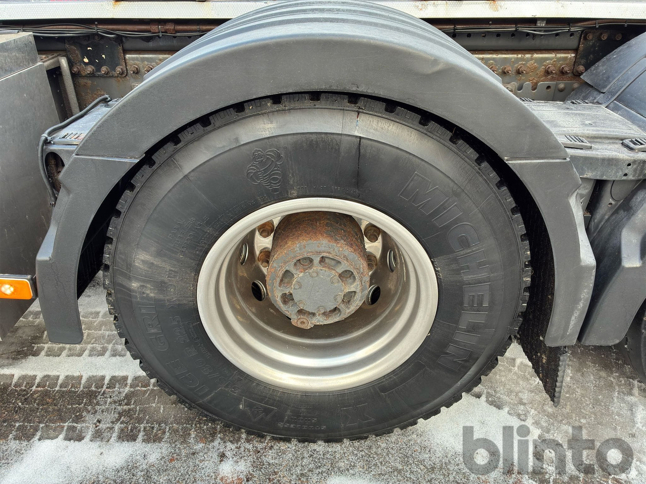 Hook lift truck VOLVO FH16 750