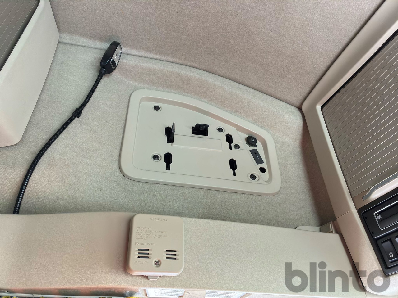 Hook lift truck VOLVO FH16 750