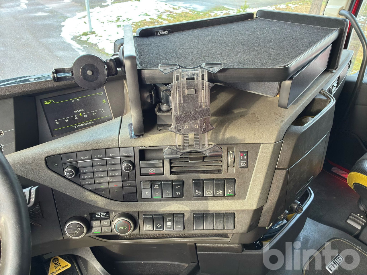 Hook lift truck VOLVO FH16 750