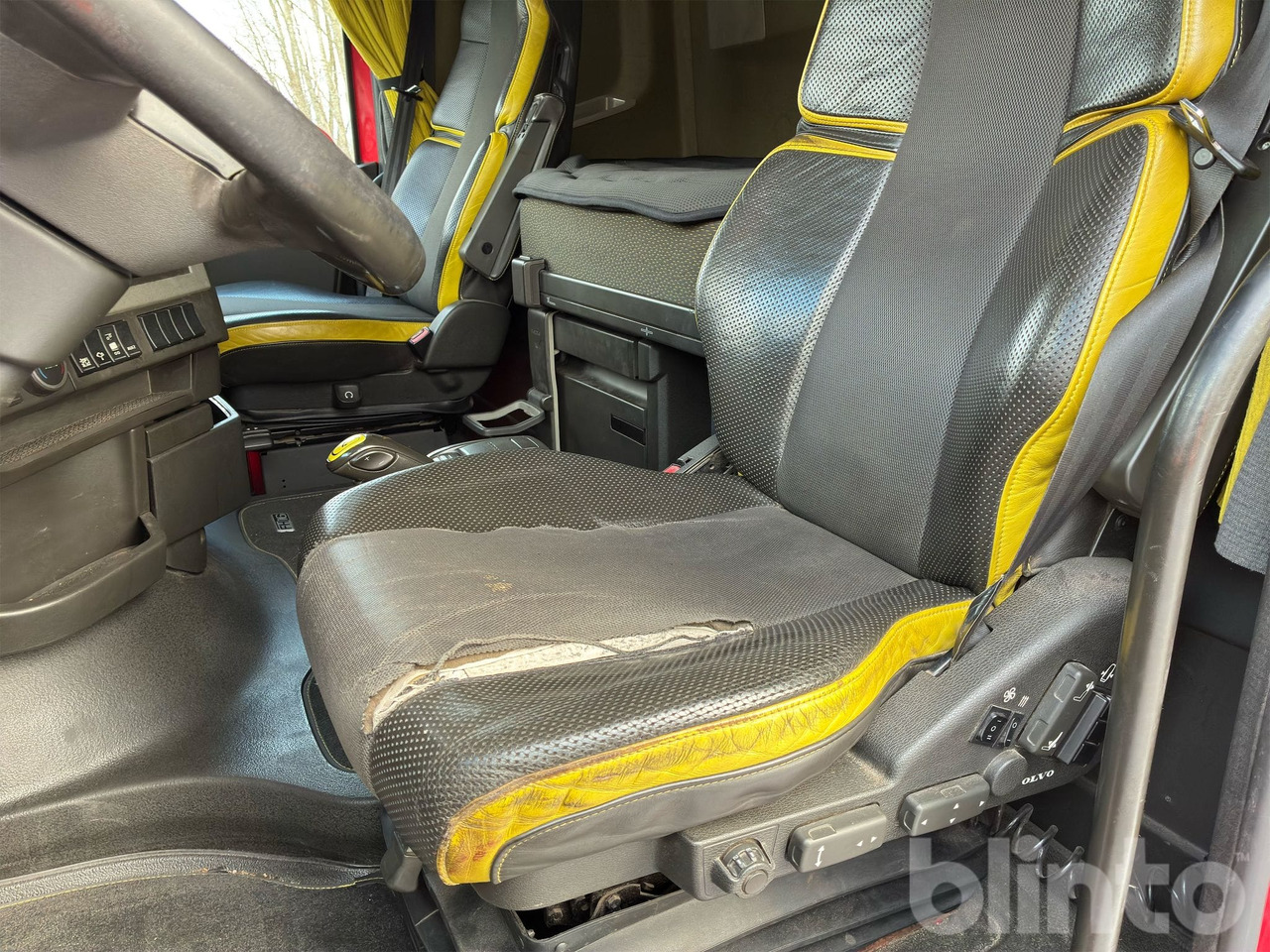 Hook lift truck VOLVO FH16 750