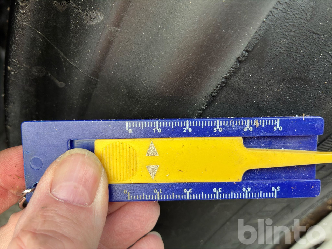 Hook lift truck VOLVO FH16 750