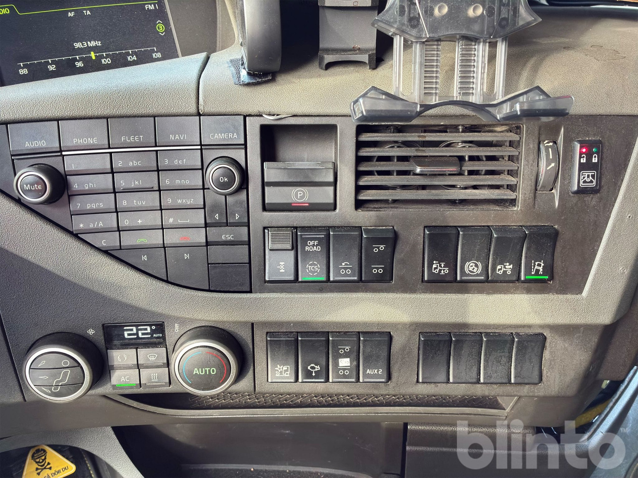 Hook lift truck VOLVO FH16 750