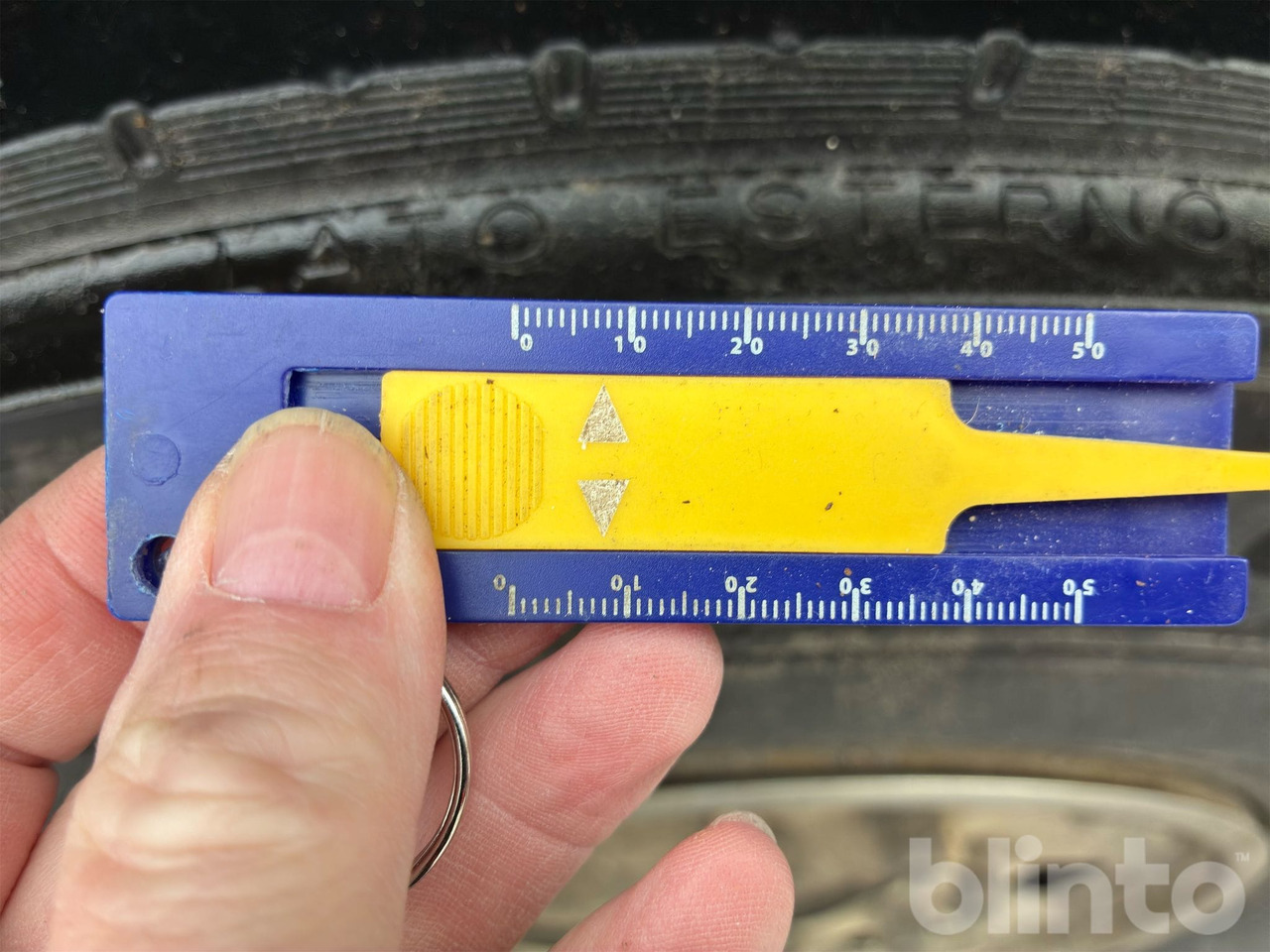 Hook lift truck VOLVO FH16 750