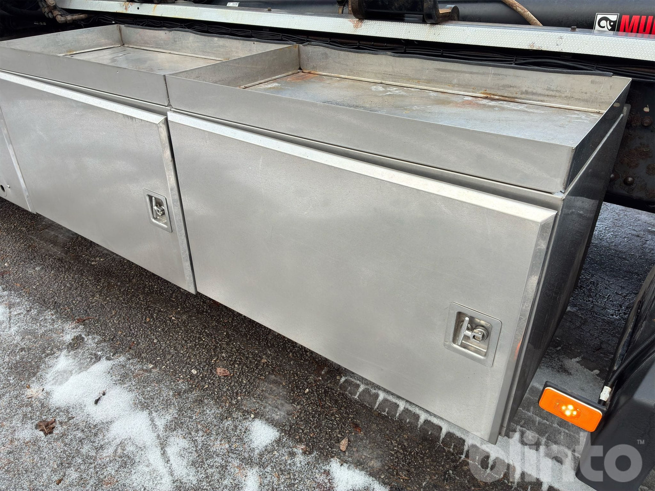 Hook lift truck VOLVO FH16 750