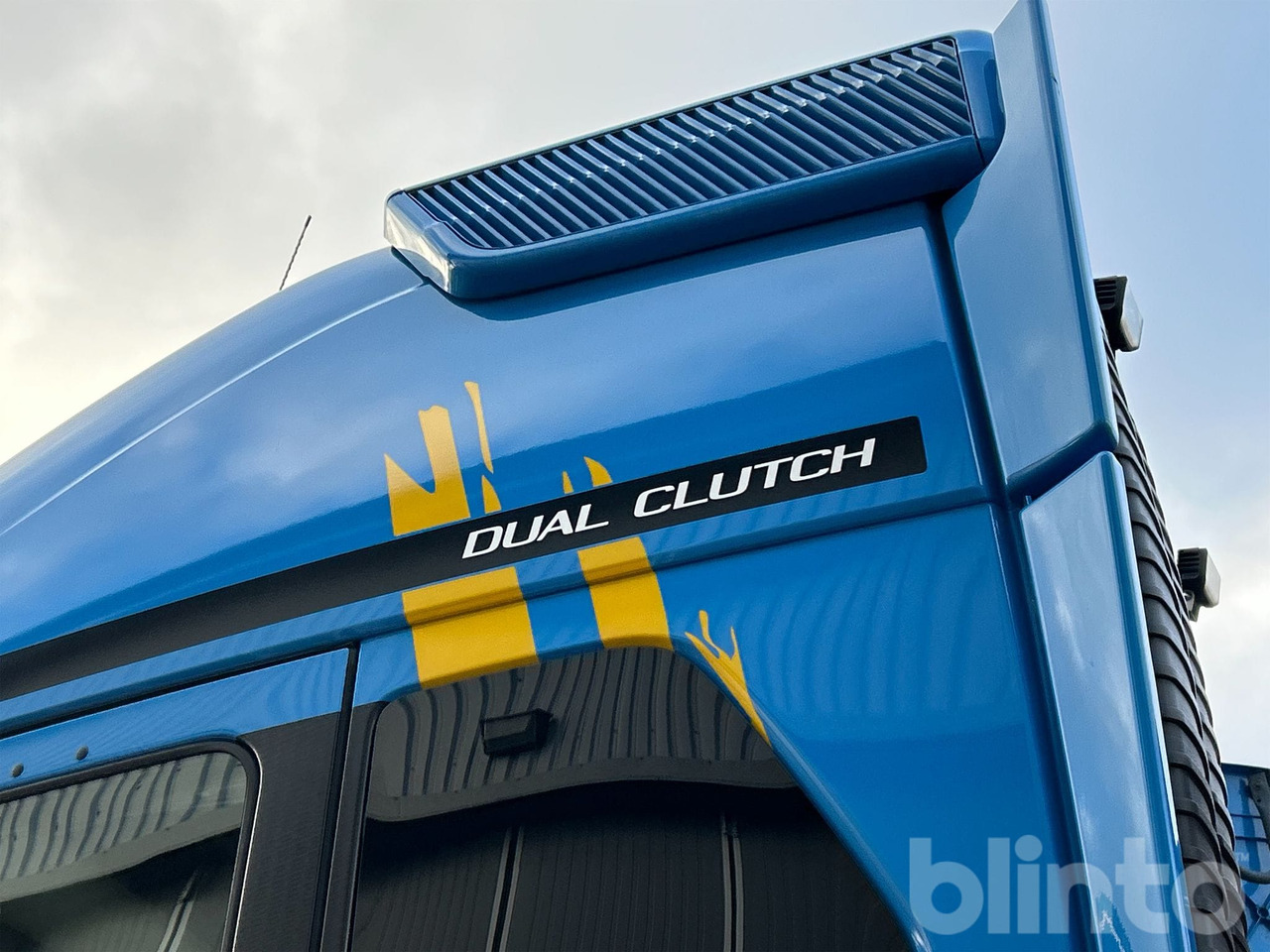 Hook lift truck VOLVO FH16 750 Performance edition