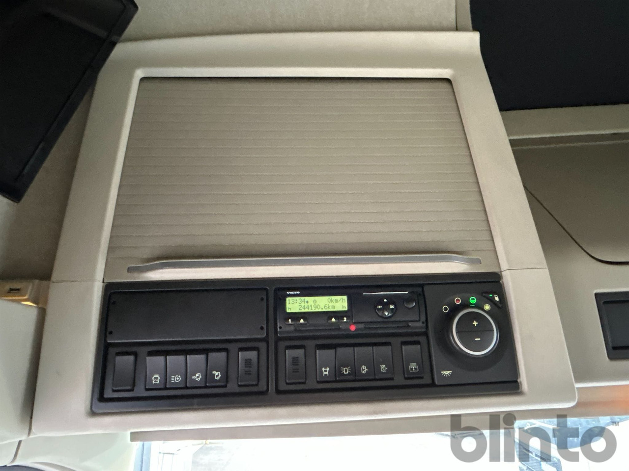 Hook lift truck VOLVO FH16 750 Performance edition