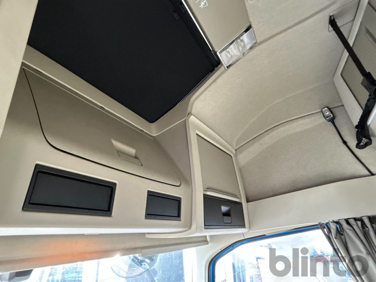 Hook lift truck VOLVO FH16 750 Performance edition