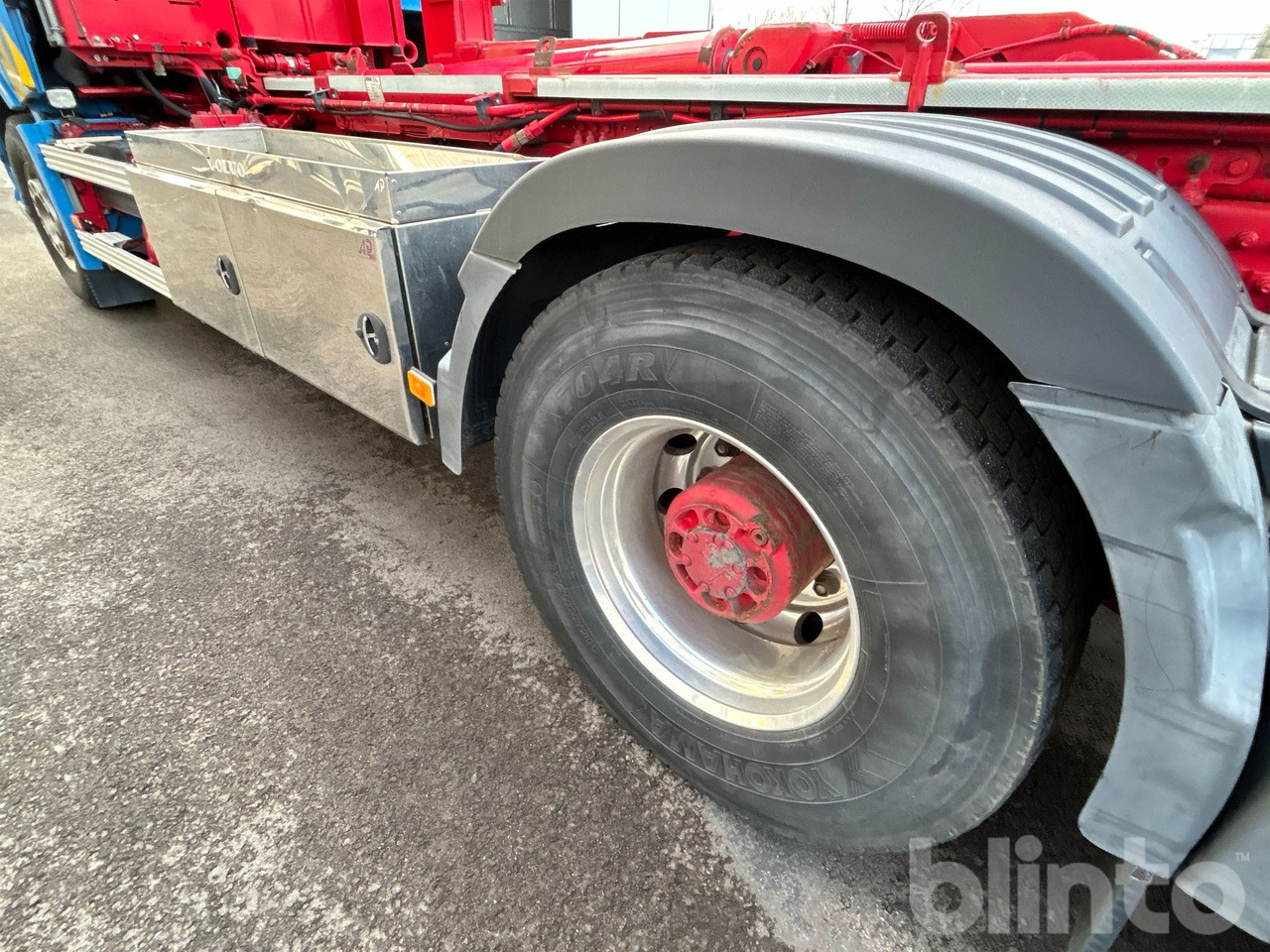 Hook lift truck VOLVO FH16 750 Performance edition