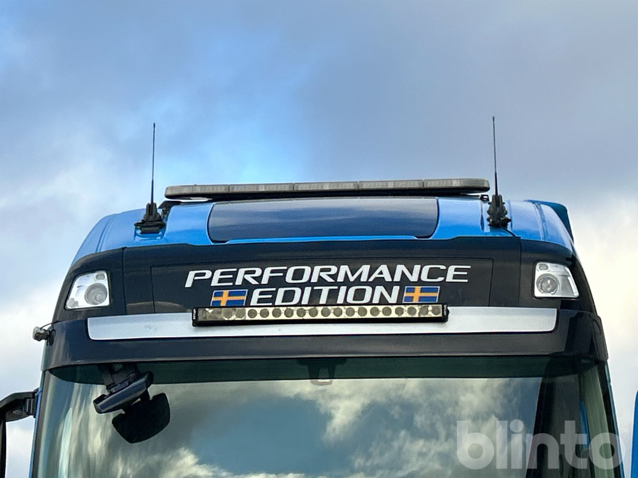 Hook lift truck VOLVO FH16 750 Performance edition