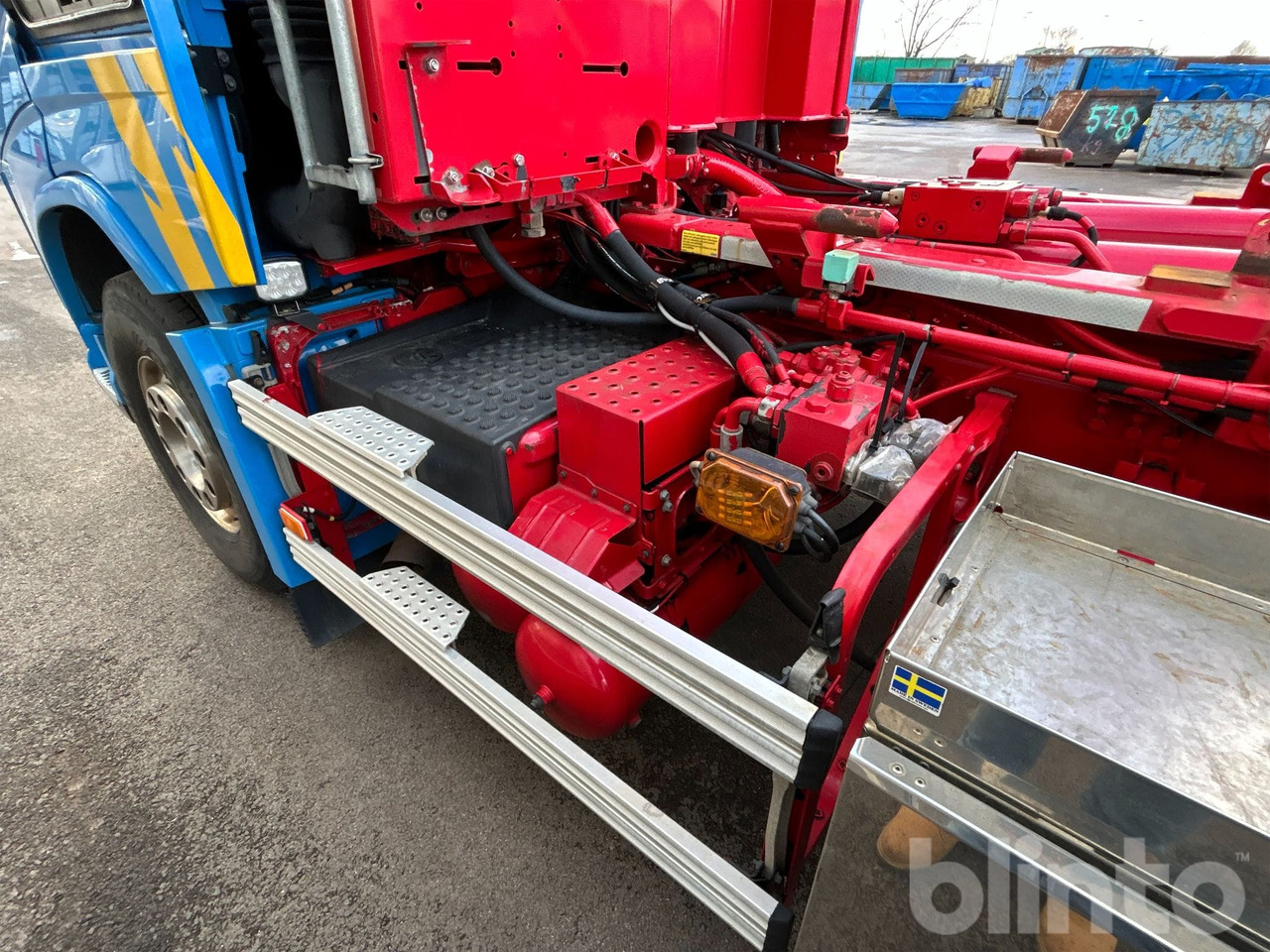 Hook lift truck VOLVO FH16 750 Performance edition