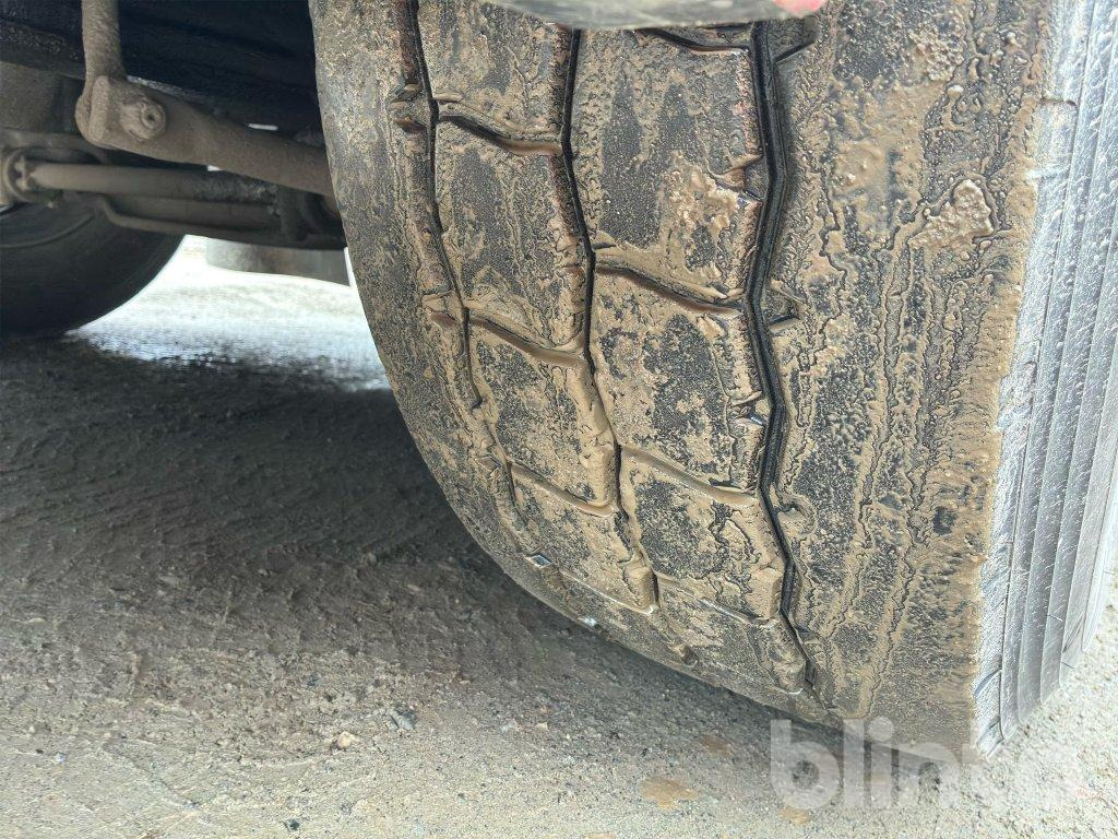 Hook lift truck VOLVO FH 8*4