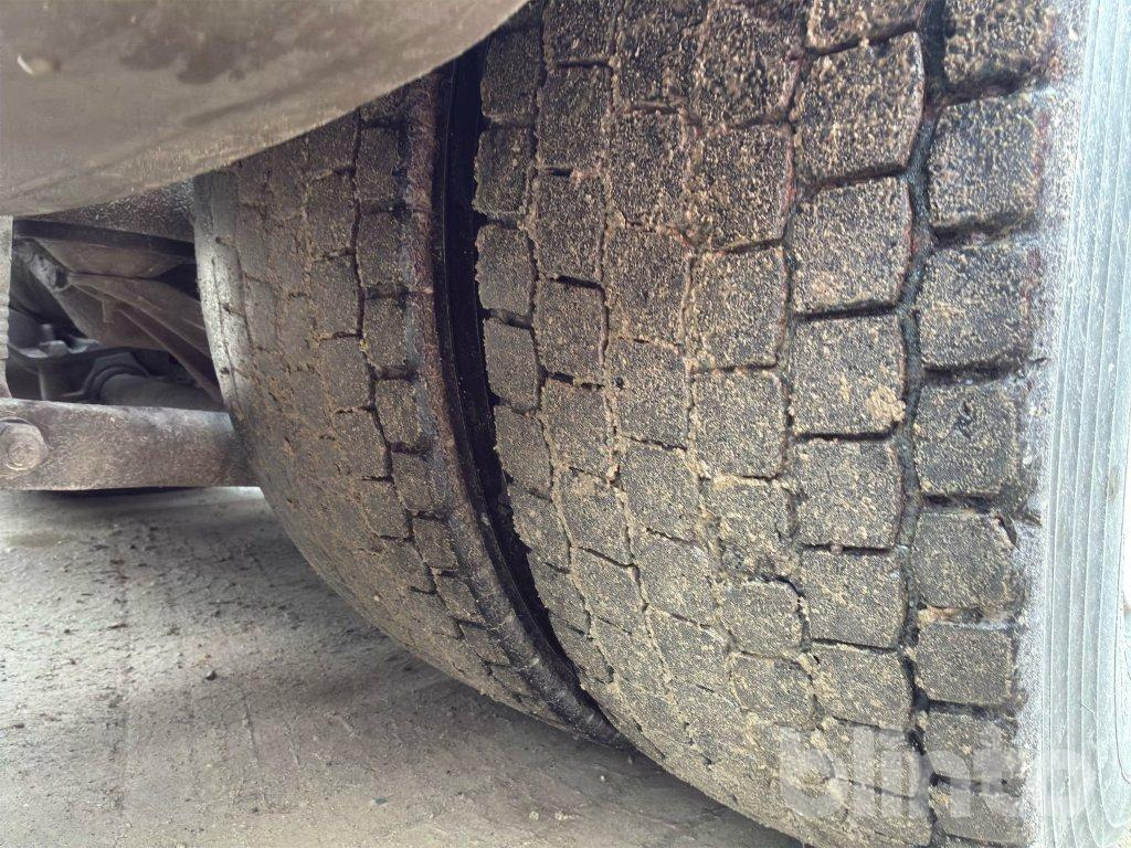 Hook lift truck VOLVO FH 8*4