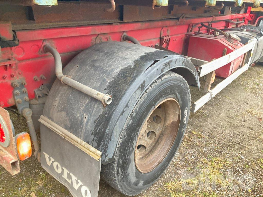 Hook lift truck VOLVO FL6 E