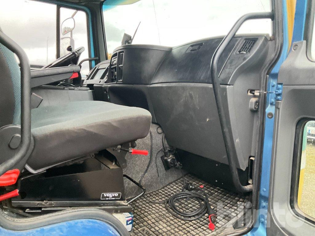 Hook lift truck VOLVO FL6 E