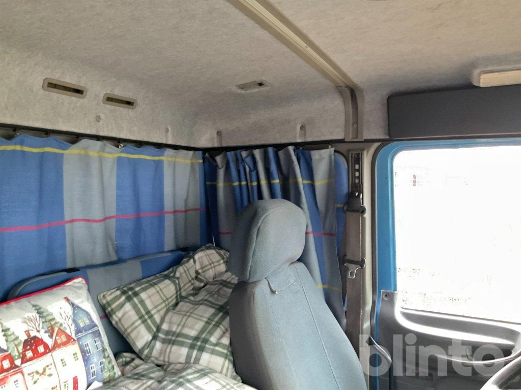 Hook lift truck VOLVO FL6 E