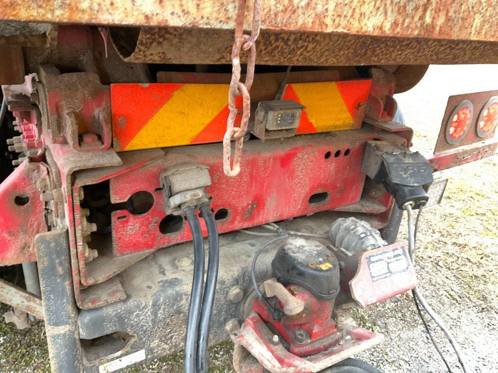 Hook lift truck VOLVO FL6 E