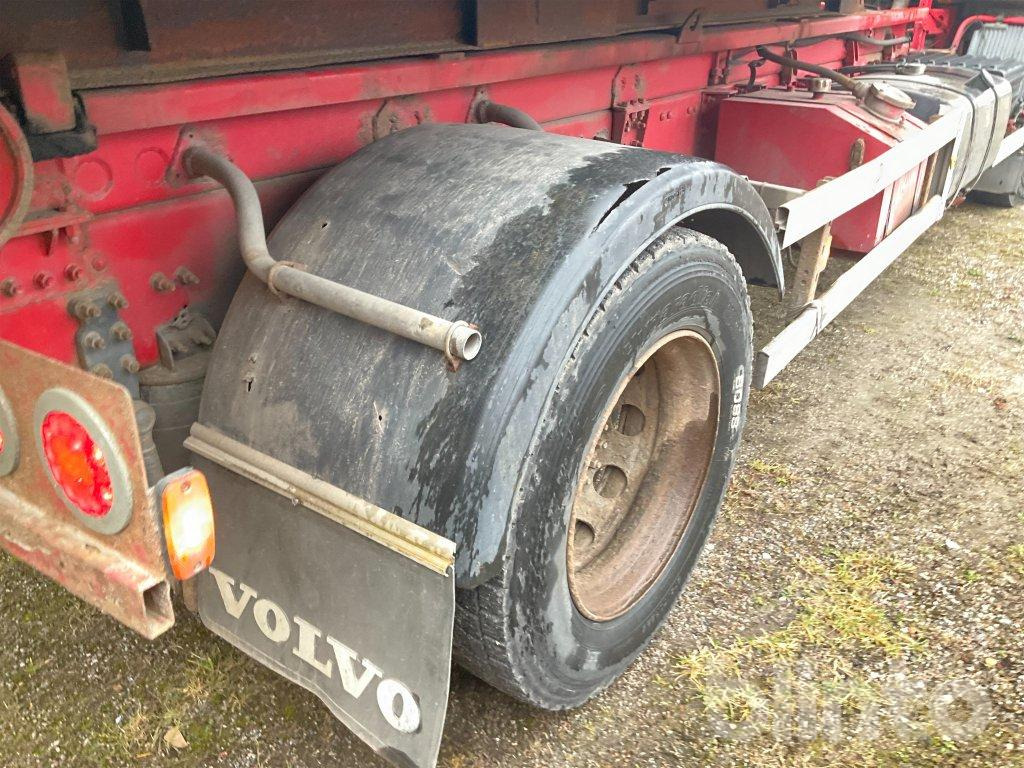 Hook lift truck VOLVO FL6 E