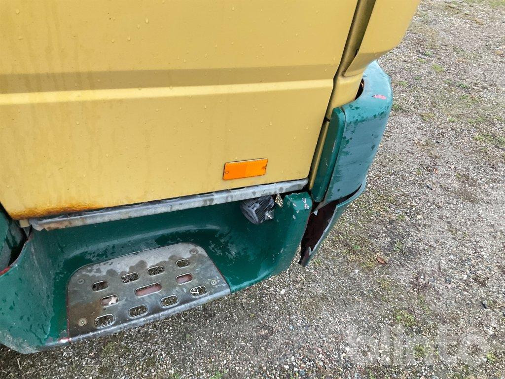 Hook lift truck VOLVO FL6 E