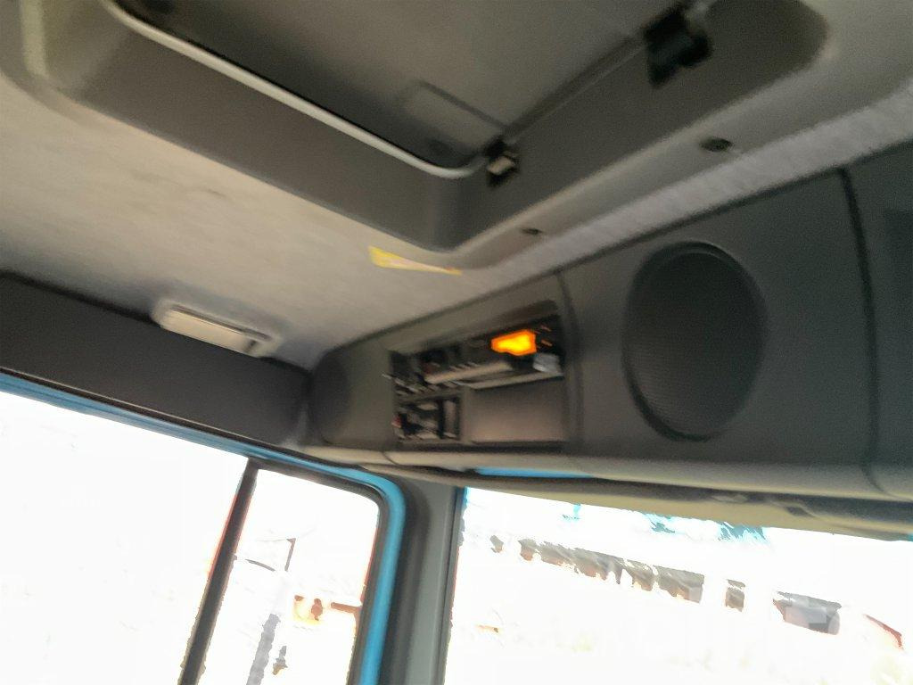 Hook lift truck VOLVO FL6 E