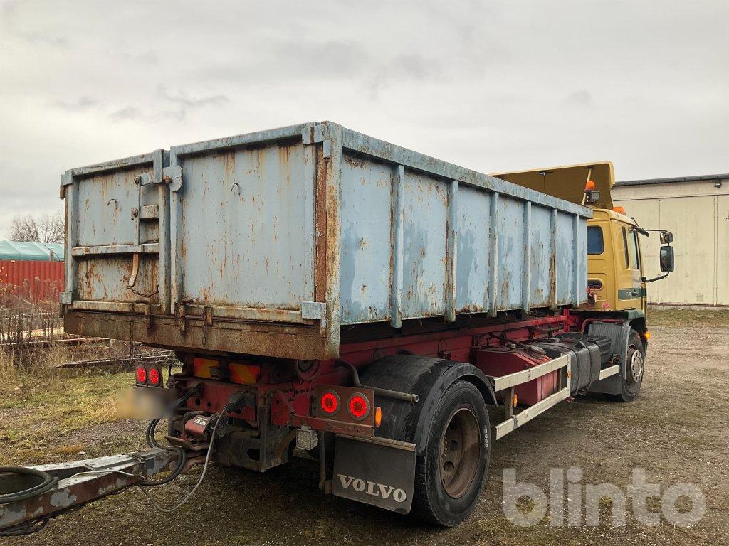 Hook lift truck VOLVO FL6 E