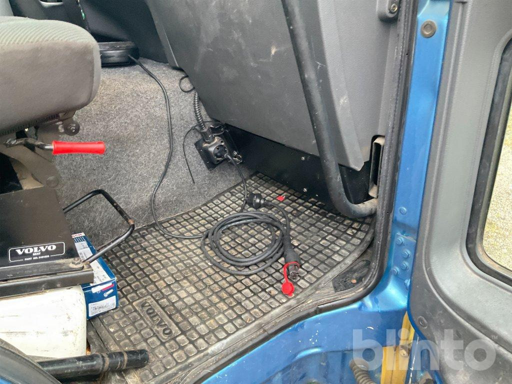 Hook lift truck VOLVO FL6 E