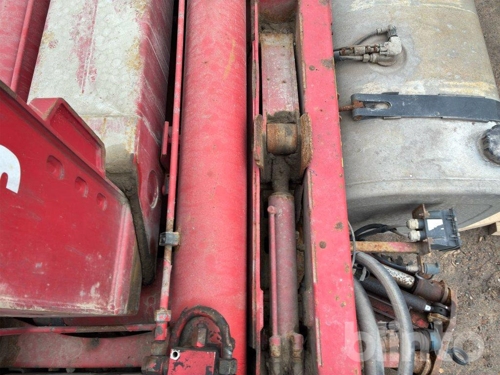 Hook lift truck VOLVO FM9 6X2 med underbett