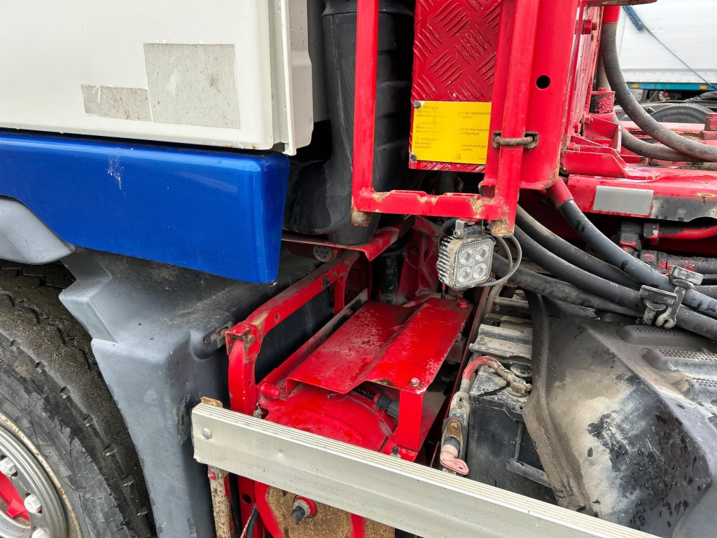 Hook lift truck VOLVO FM 400 6X2