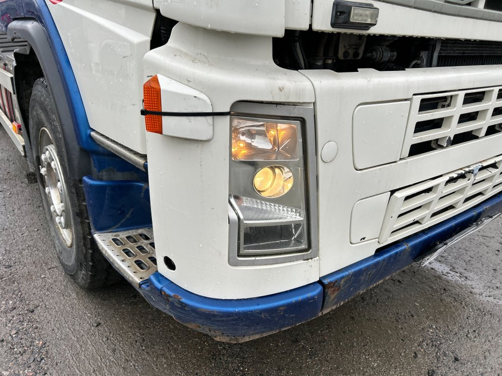 Hook lift truck VOLVO FM 400 6X2