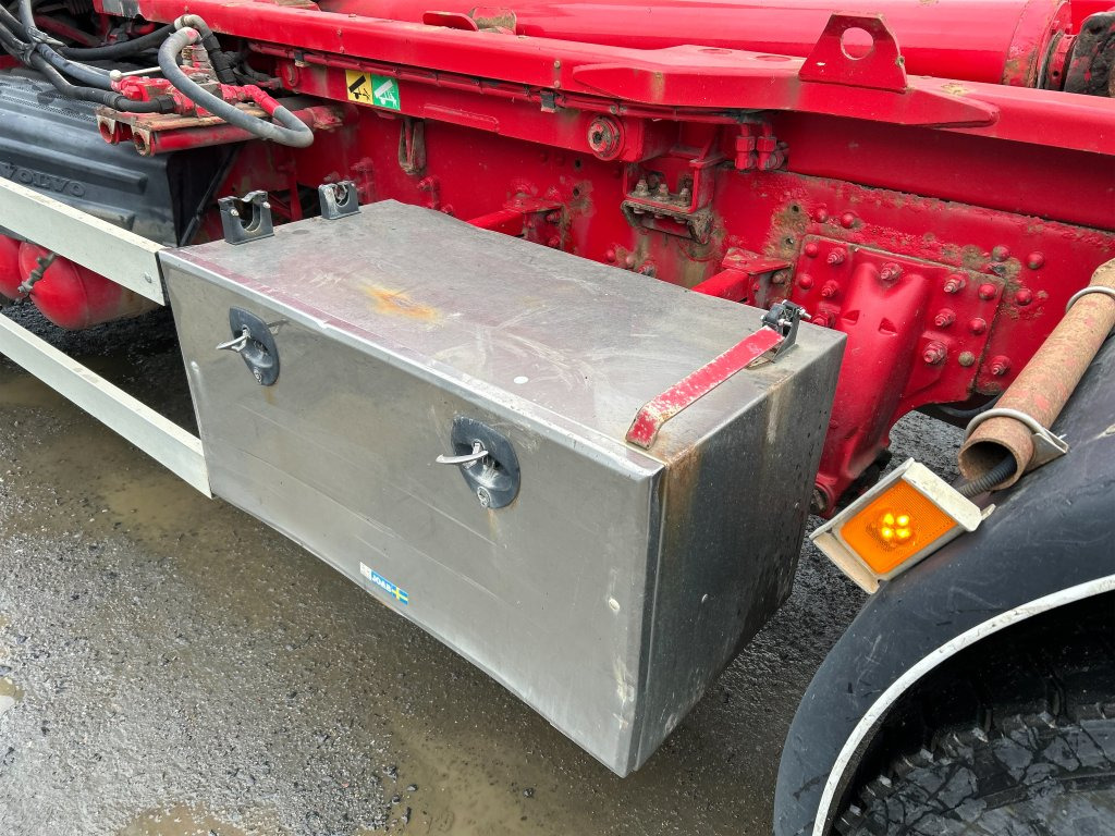 Hook lift truck VOLVO FM 400 6X2