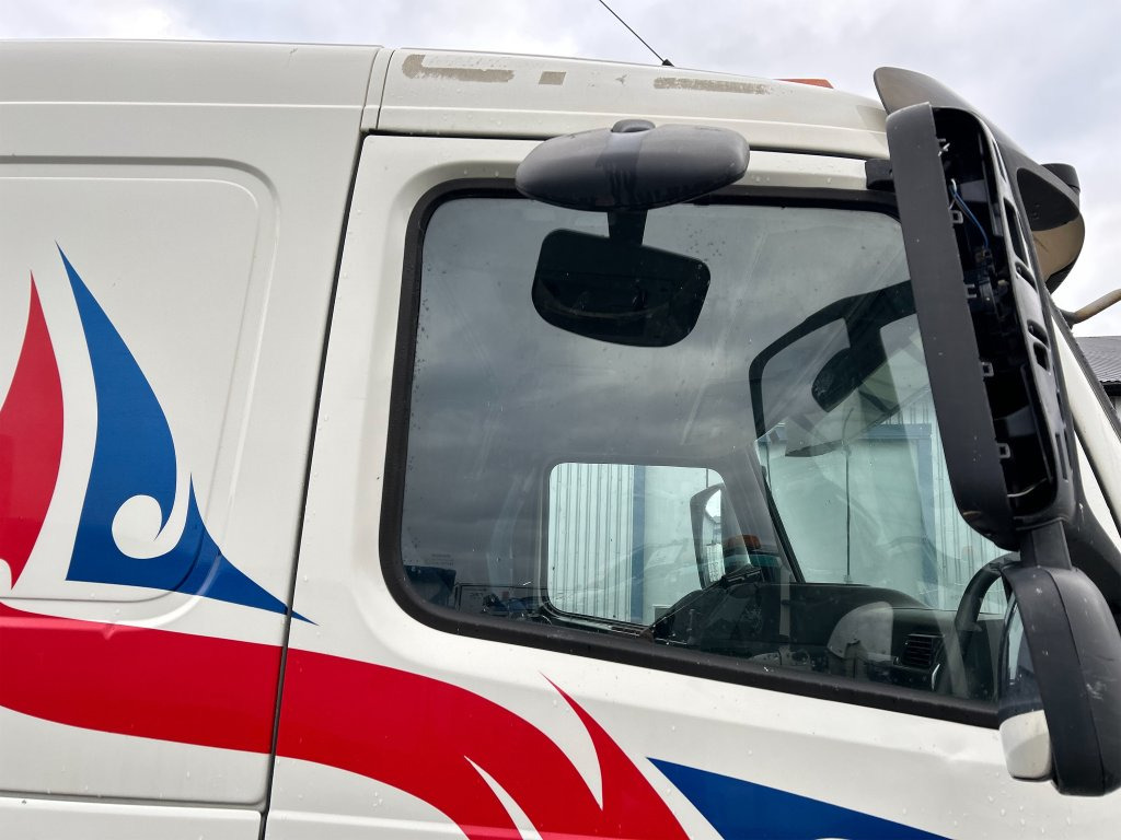 Hook lift truck VOLVO FM 400 6X2