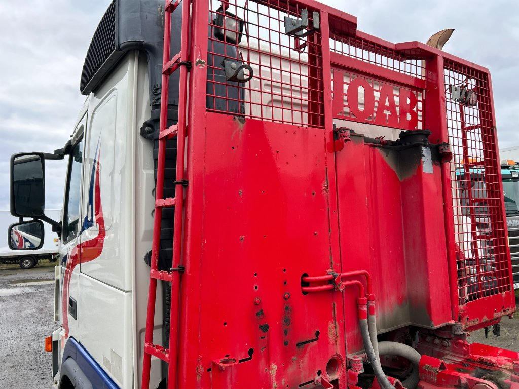 Hook lift truck VOLVO FM 400 6X2