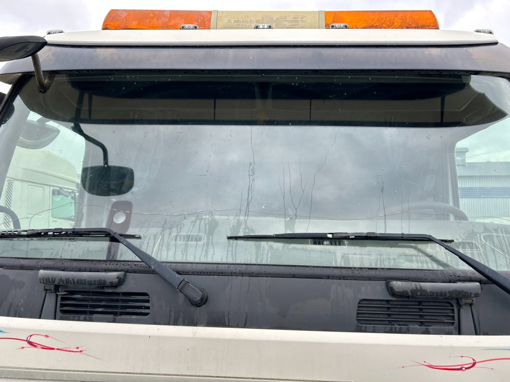 Hook lift truck VOLVO FM 400 6X2