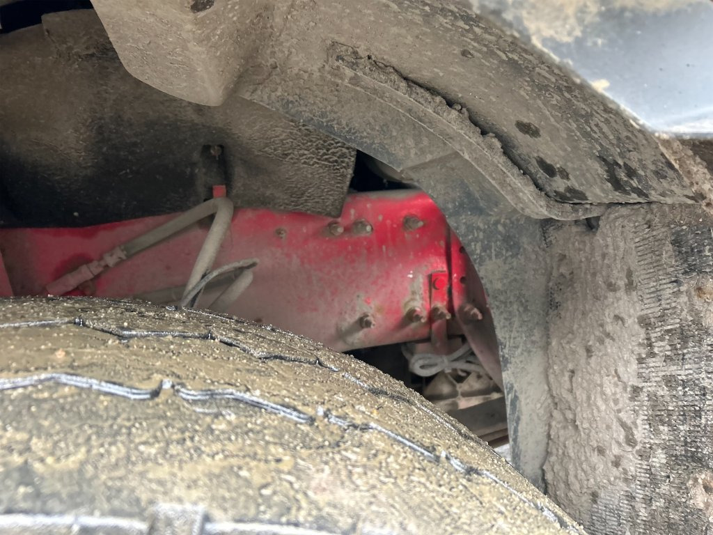 Hook lift truck VOLVO FM 400 6X2