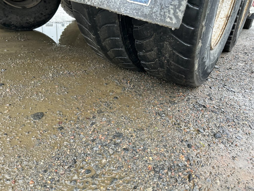 Hook lift truck VOLVO FM 400 6X2