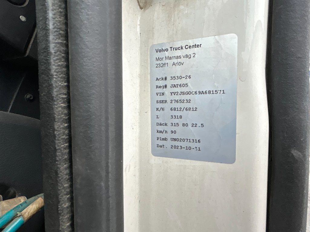 Hook lift truck VOLVO FM 400 6X2