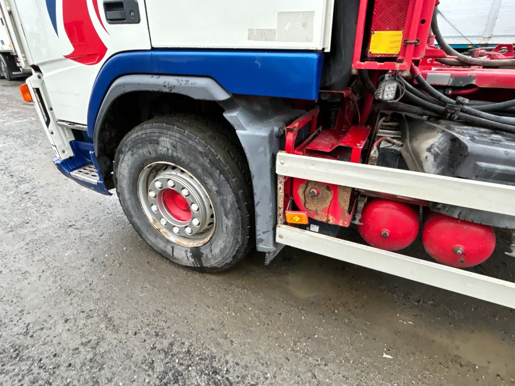 Hook lift truck VOLVO FM 400 6X2