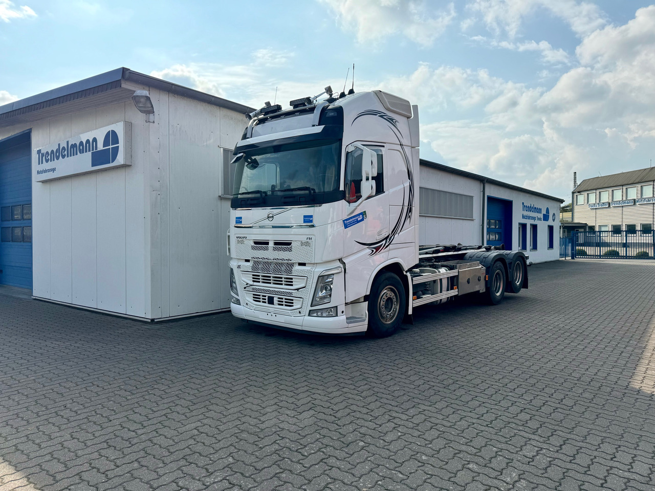 Hook lift truck VOLVO Fh-13-540 6x4R