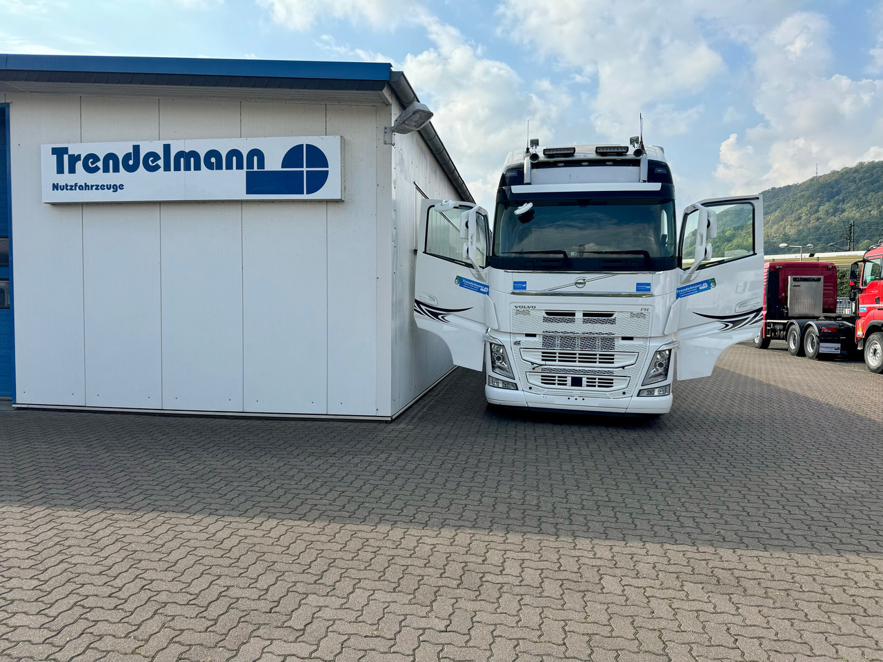 Hook lift truck VOLVO Fh-13-540 6x4R