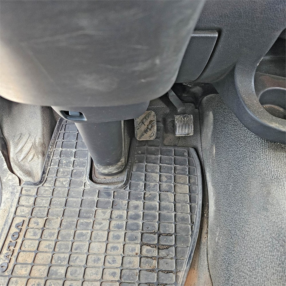 Hook lift truck Volvo 280 FE